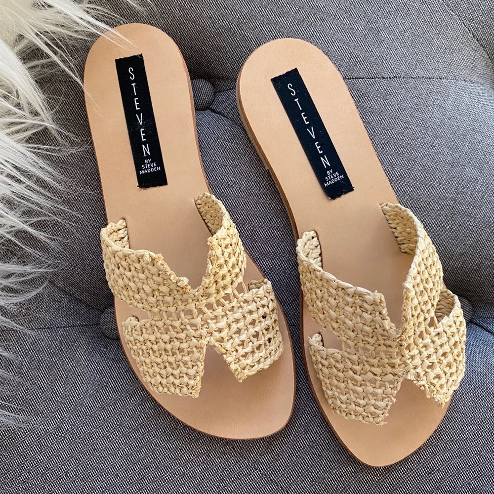 NIB Steven Greece Sandals size 6.5